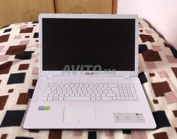 Ordinateur portable ASUS Vivobook