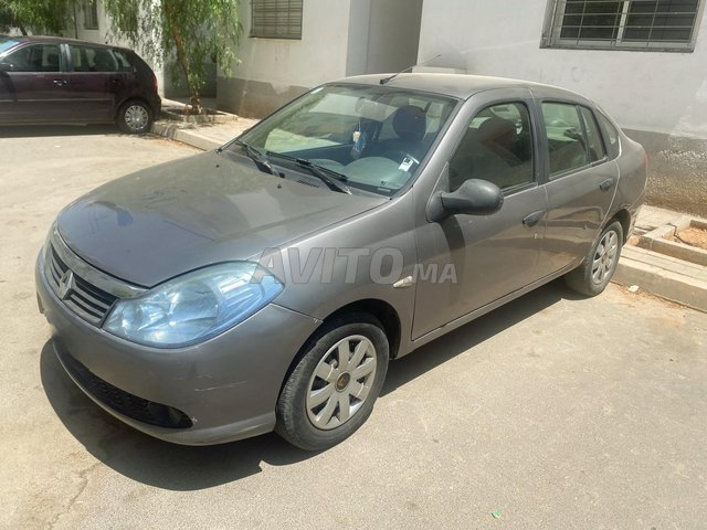 renault symbol essence 