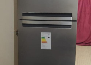 ثلاجة حجم كبير للبيع