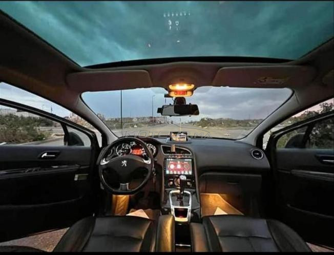 voiture Peugeot 5008 a vendre bon etat