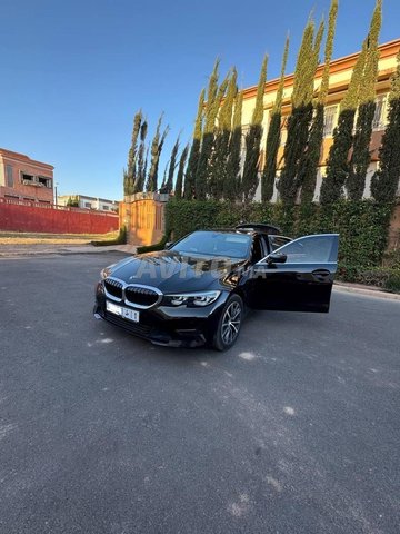 BMW Série 3 hybride électrique 