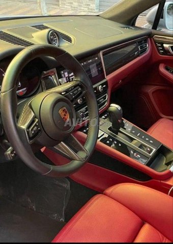 بورش ماكان T