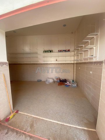 Magasin commercial dans un excellent emplacement