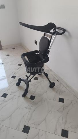 Poussette évolutive noire pour enfant