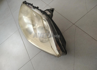 Phare côté droit Laguna 3 2010