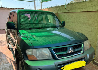 Mitsubishi Pajero 2004