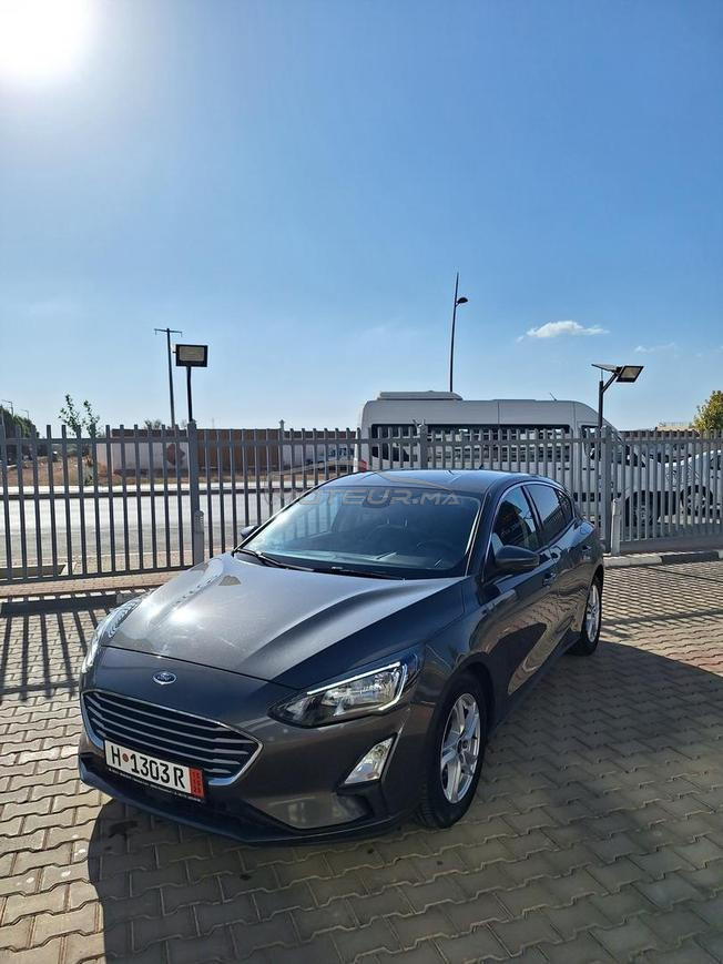 voiture ford focus 