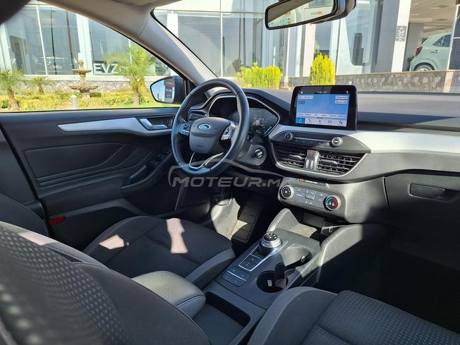 voiture ford focus 