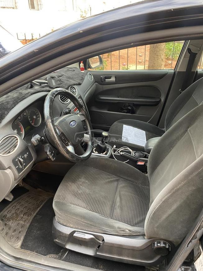 ford focus ghia