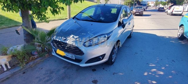 Ford fiesta essence 