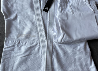 Kimono de Judo Adidas- J500 (170cm)