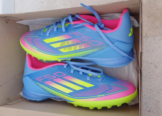 Adidas F50 Turf – “Victoire Céleste”