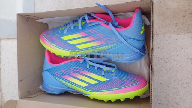 Adidas F50 Turf – “Victoire Céleste”