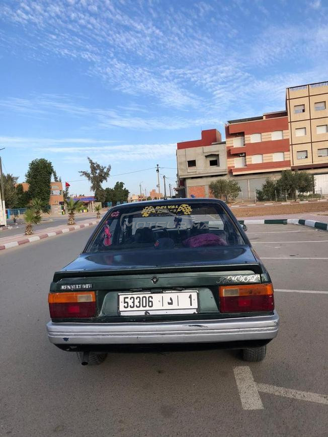 renault r9 