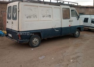 Renault Master modèle 1987 diesel