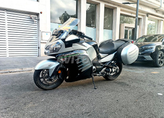 Kawasaki GTR 1400 2021