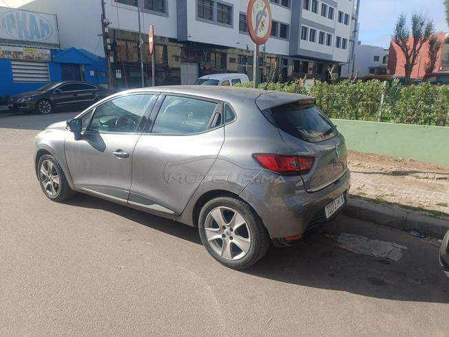 clio 4 très bon état 