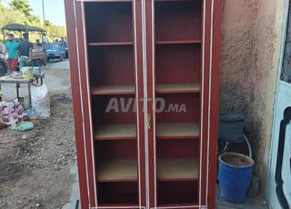 Vaisselier en bois peinte à la main