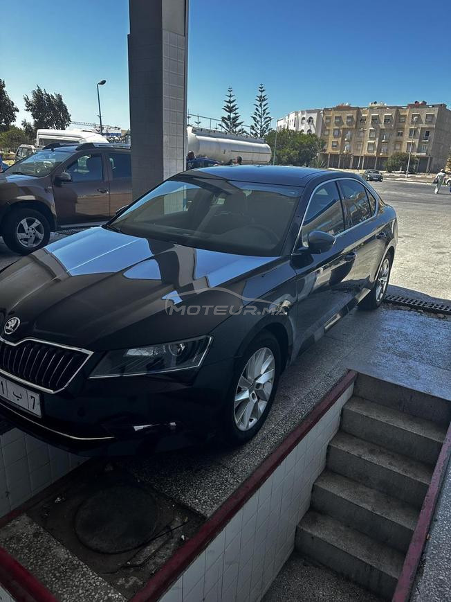 Skoda Superb Diesel Automatique 2019 à Casablanca