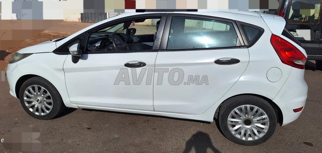 Ford fiesta essence 