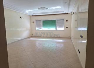 شقة في أكدال فاس في حالة جيدة ونظيفة