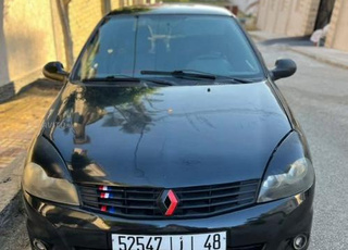 رينو كليو بنزين يدوي 2012 في طنجة