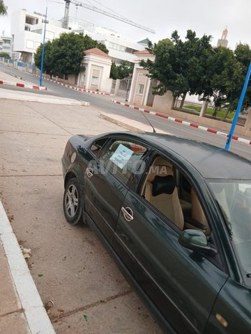 سيارة فولكس فاجن باسات نقية للبيع