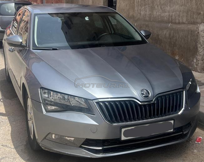 Skoda Superb Diesel Automatique 2018 à Rabat