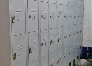 Vestiaire métallique avec 4 portes EN STOCK