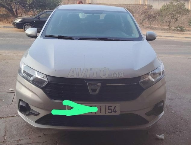 داسيا لوجان نقية ايسونس اوتوماتيك