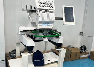 Liquidation machine broderie seul tête