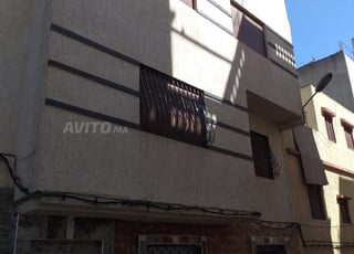 Maison résidentielle à deux façades à vendre à Larache