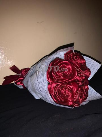 Bouquet de fleurs éternelles en satin