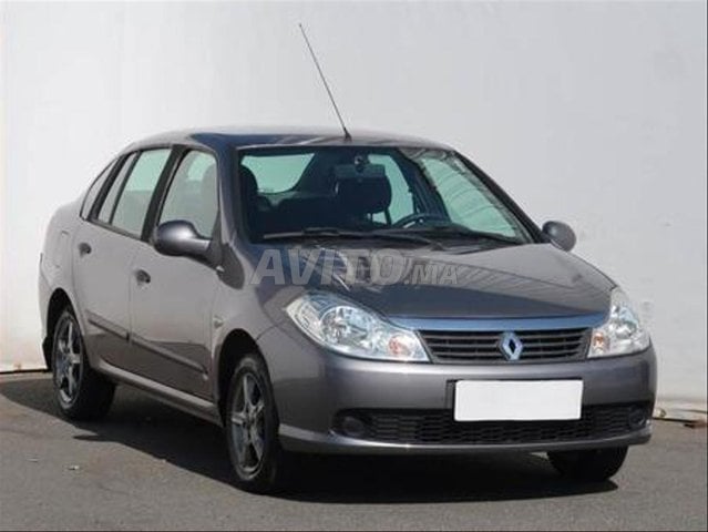 Renault Symbol Essence Manuelle 2009 à Casablanca