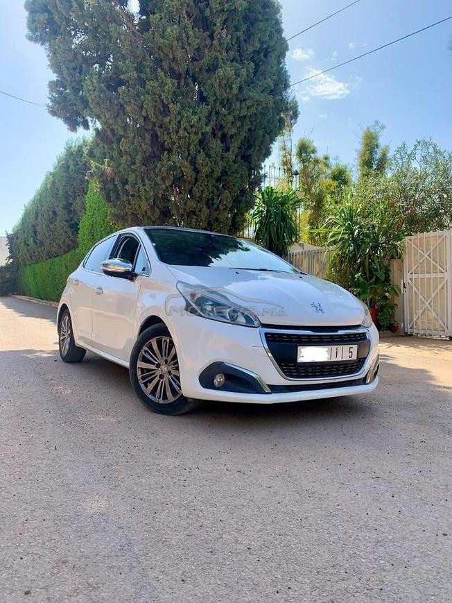 Peugeot 208 Hdi Diesel White édition 2018 