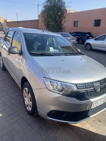 Dacia Logan Essence Manuelle 2021 à Marrakech
