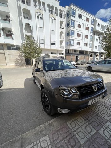 dacia duster 2017 automatique dédouanée 2023