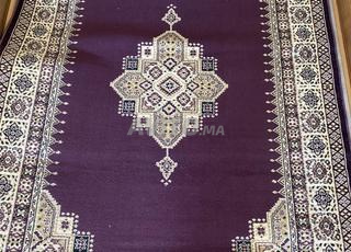 Tapis luxueux violet