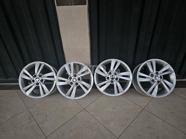 jante original neuf skoda fabia polo golf 4 4