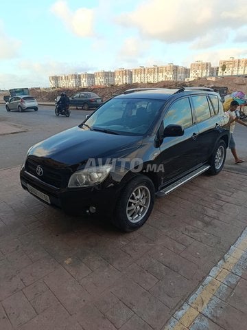 voiture à vendre TOYOTA RAV4