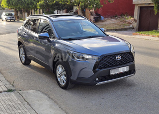 Toyota Cross Hybride 2022 premier main ✋️