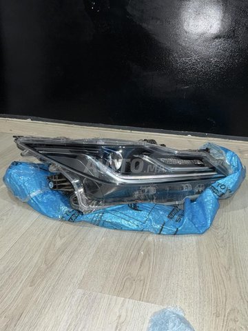 عدسات تويوتا كورولا بريستيج 2023