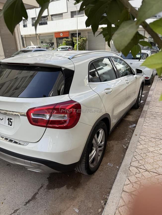 ventre voiture