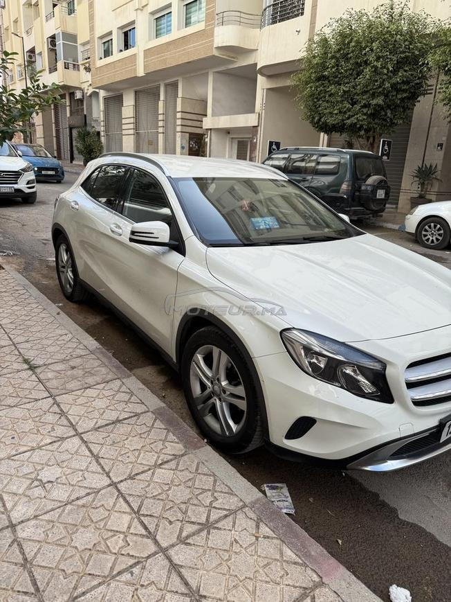 ventre voiture