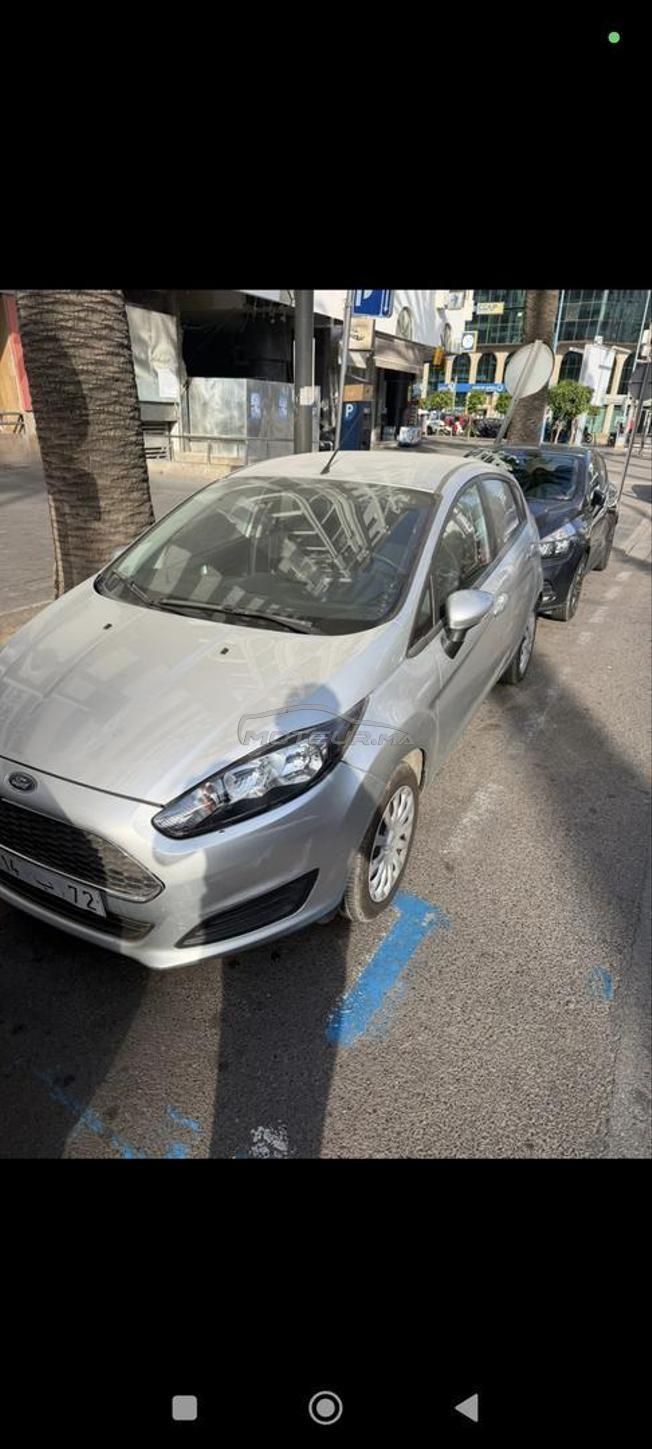 Ford Fiesta Diesel 2017  72 000 km  Très bon état