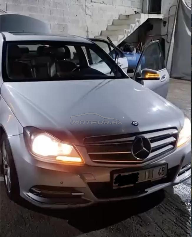 Mercedes-Benz 220 Diesel Automatique 2012 à Tanger