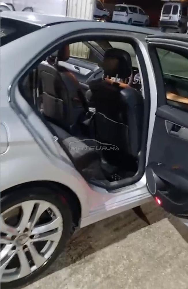 Mercedes-Benz 220 Diesel Automatique 2012 à Tanger