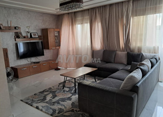 منزل جميل وراقي للبيع في برانس 2