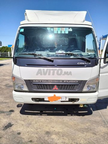 mitsubishi fuso canter