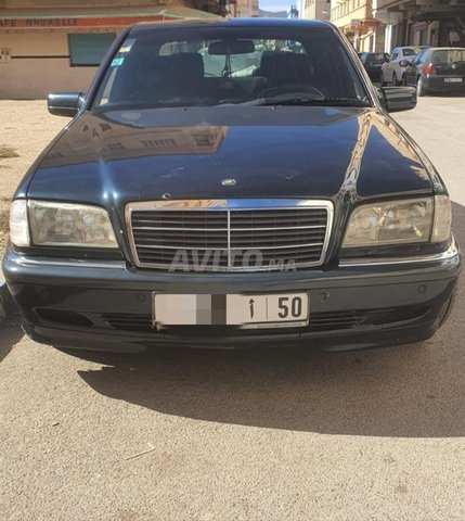 Mercedes Benz 220 CDI